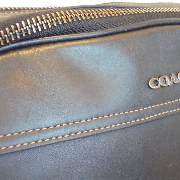 COACH Graham Crossbody Smooth Leather Black Adjustable Strap VERY GOOD CONDTION! - Picture 9 of 10